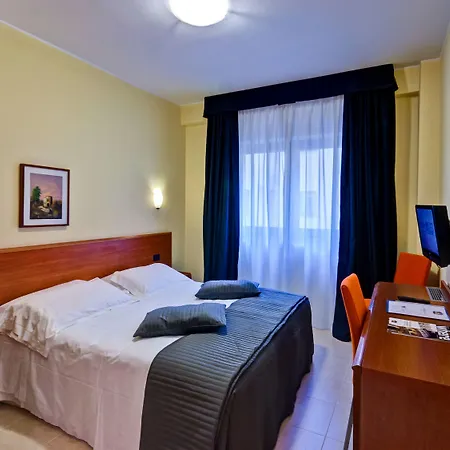 Western Blu Szálloda 4*